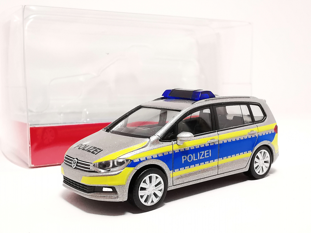 097949 Volkswagen (VW) Touran "Polizei Hamburg" Herpa