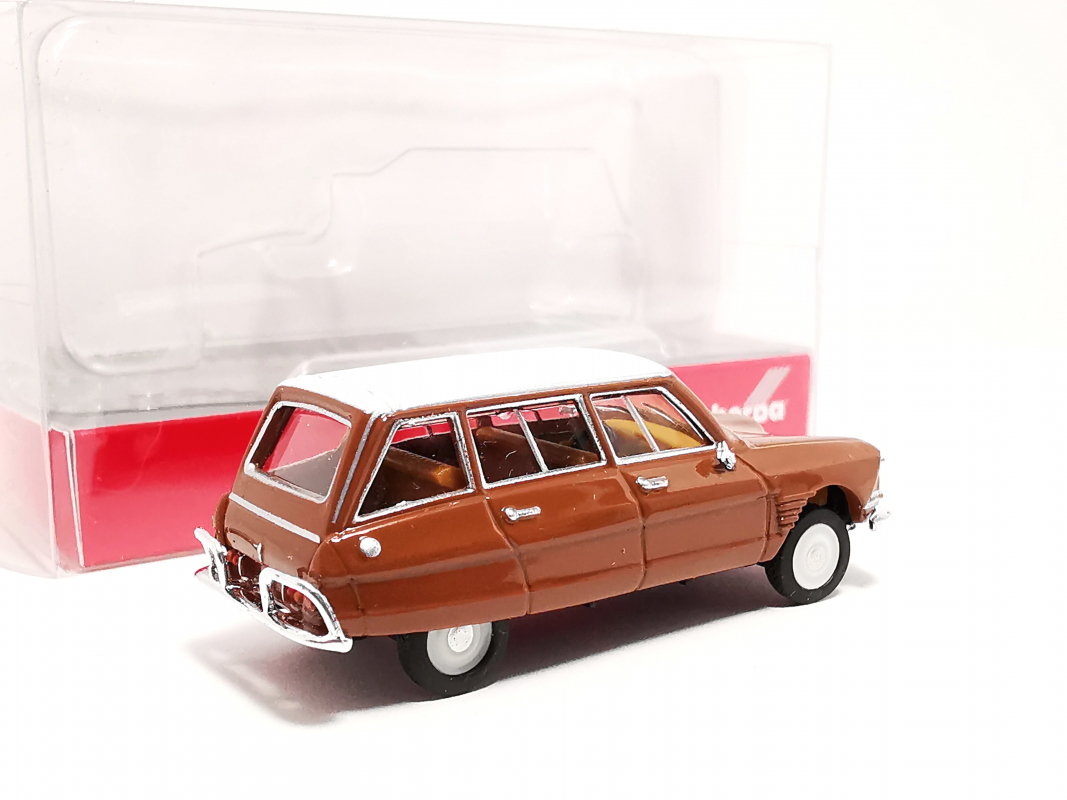 038959 Citroen AMI 6 Break, braun/Dach weiß Herpa