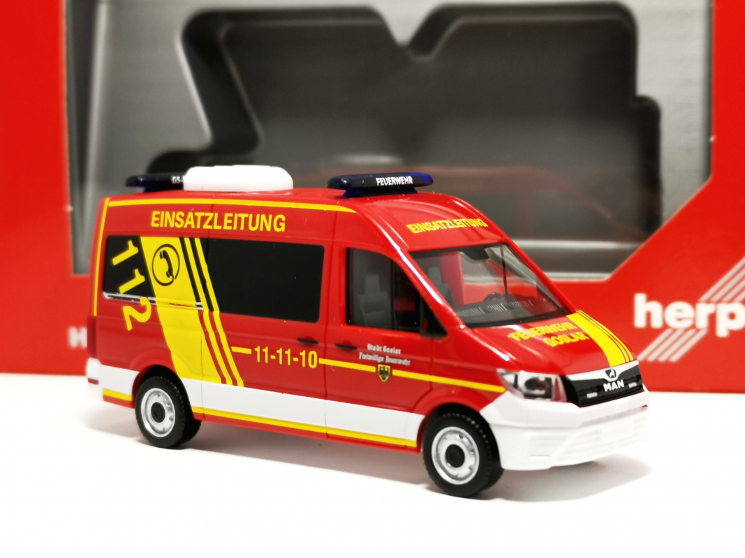 098045 MAN TGE Bus Hochdach "Feuerwehr Goslar / Einsatzleitung" Herpa - SALE