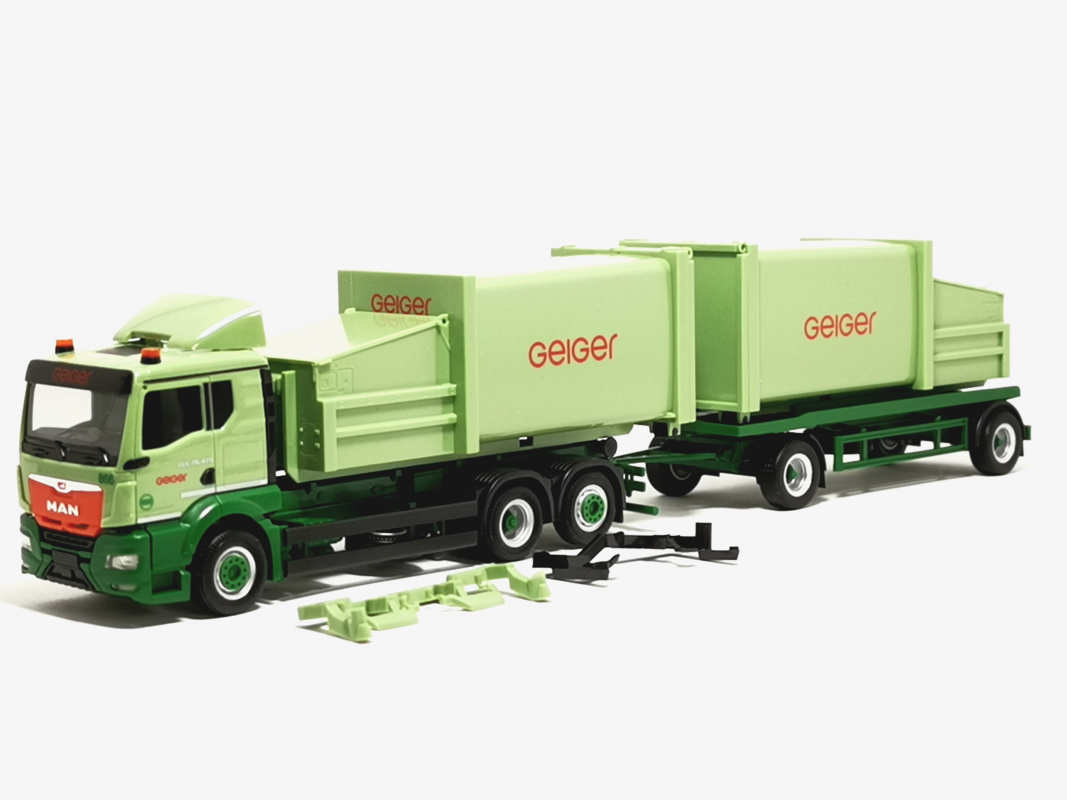 956956 MAN TGS TN Pressmüllcontainer-Hängerzug "Geiger" Herpa