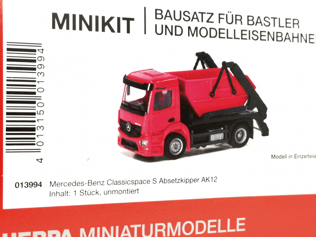 013994 Mercedes-Benz Actros S Absetzkipper AK12, rot Herpa