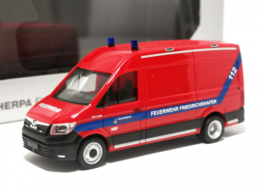 954044 MAN TGE KEF "Feuerwehr Friedrichshafen" Herpa