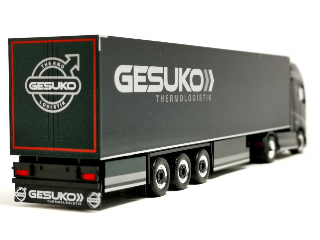 318280 Volvo FH 16 GL XL 2020 Kühlkoffer-Sattelzug "GESUKO" Herpa -SALE