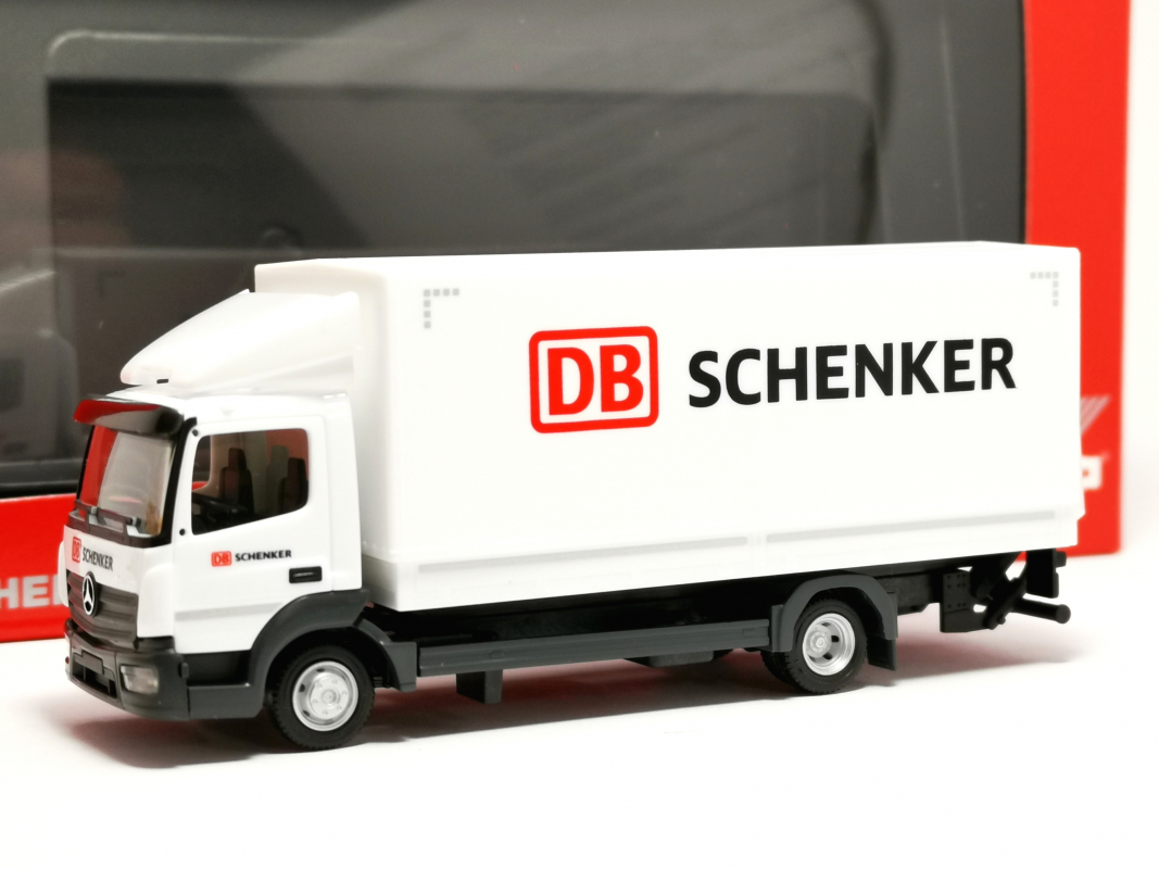 318761 Mercedes-Benz Atego 13 Planen-LKW mit Ladebordwand "DB Schenker"	Herpa