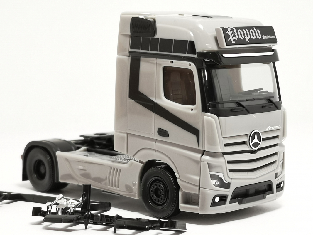 Mb Actros L Gigaspace Zugmaschine "Popov Spedition" Herpa