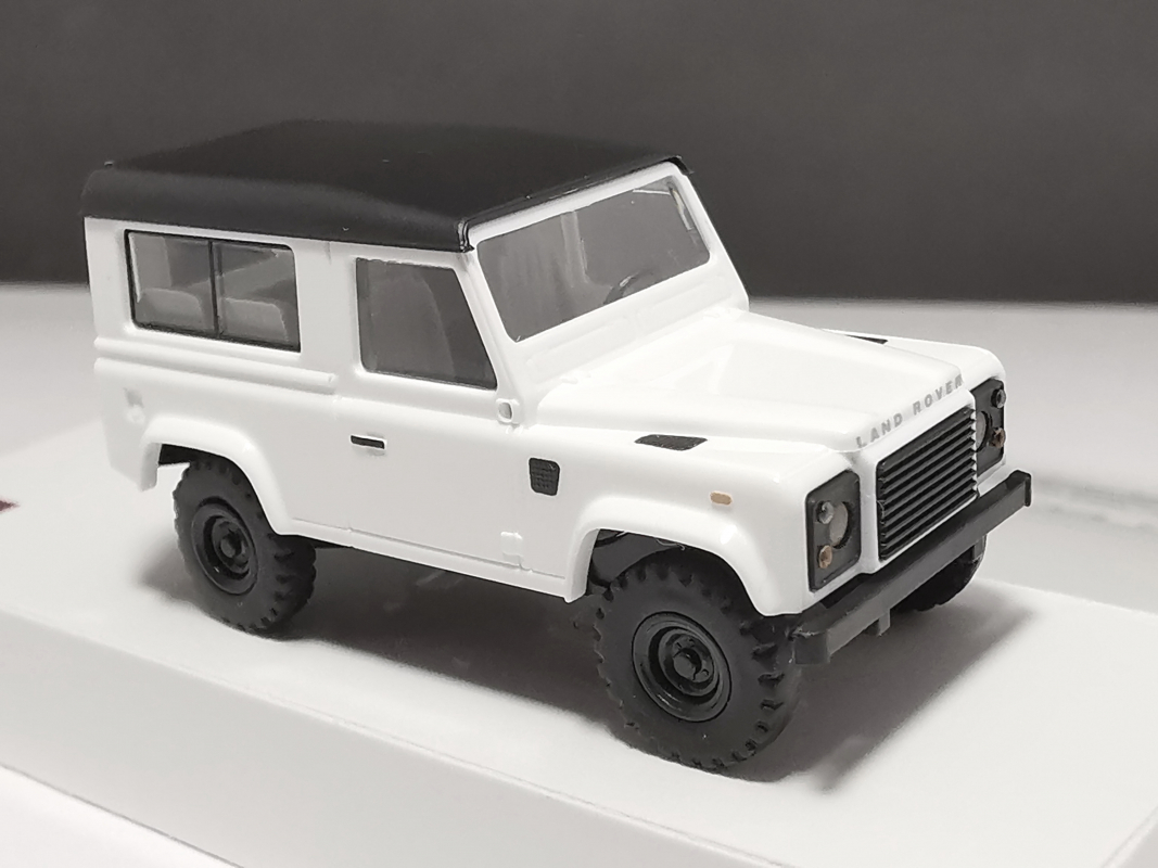 54301 Land Rover Defender 90, kurz Weiß BUSCH