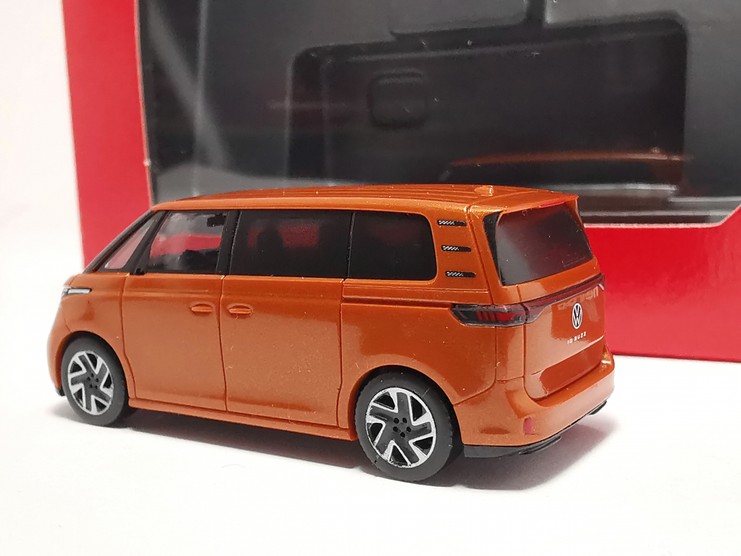 431125-002 Volkswagen (VW) ID. Buzz, energetic orange metallic Herpa