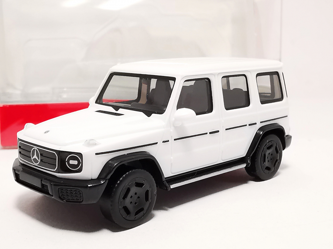 421195 Mercedes-Benz G 580 mit EQ-Technologie (N465), weiß Herpa