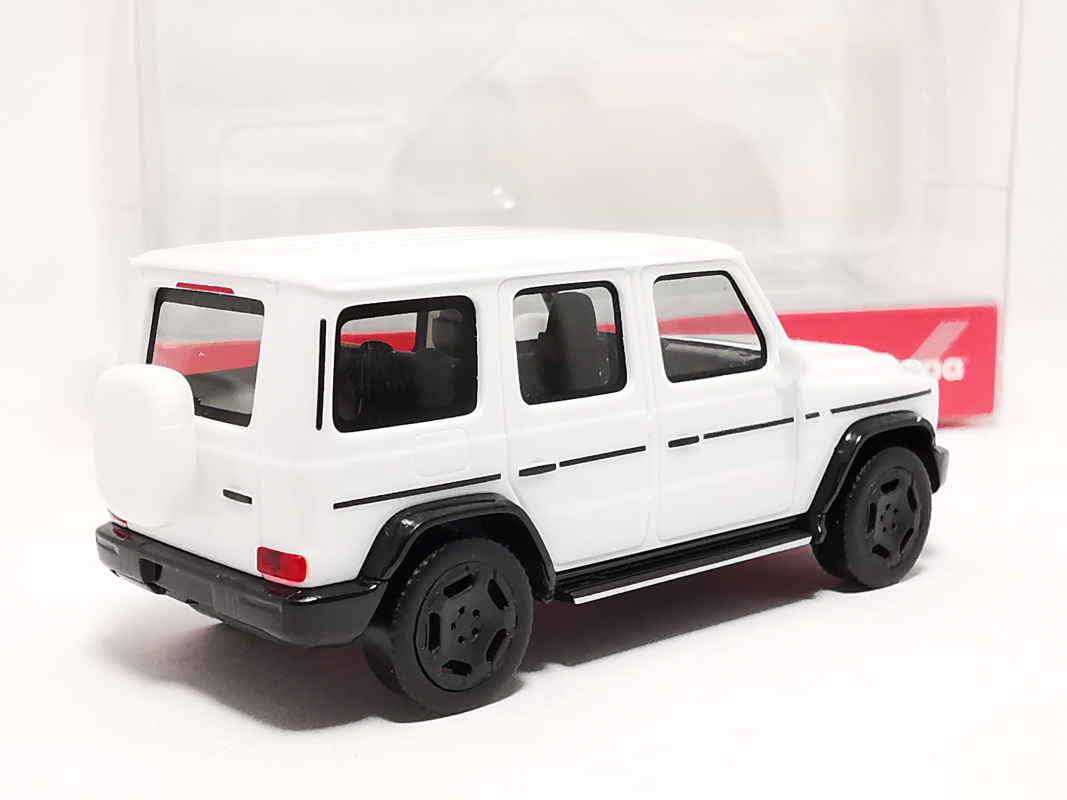 421195 Mercedes-Benz G 580 mit EQ-Technologie (N465), weiß Herpa