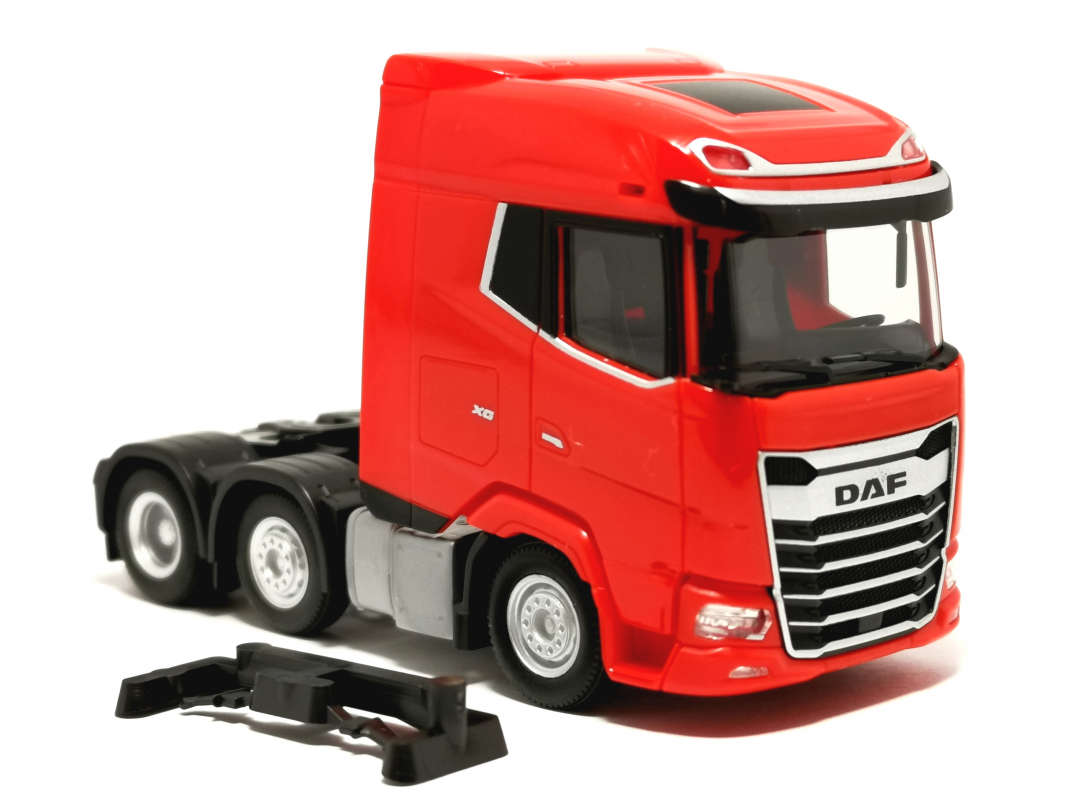 318983 DAF XG Zugmaschine 3achs, verkehrsrot Herpa