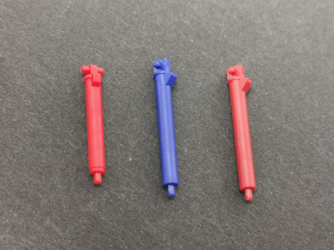 3x Hydraulikzylinder, blau/rot/weinrot Herpa C137