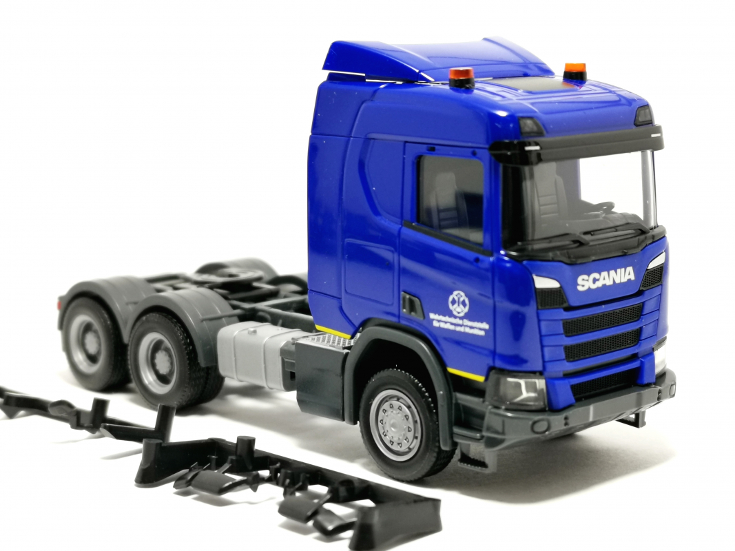 Scania CR ND Zugmaschine "Wehrtechnische Dienststelle für Waffen und Munition" Herpa