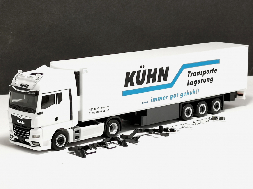 318020 MAN TGX GX Kühlkoffer-Sattelzug "Kühn Kühltransporte" Herpa FridaySALE