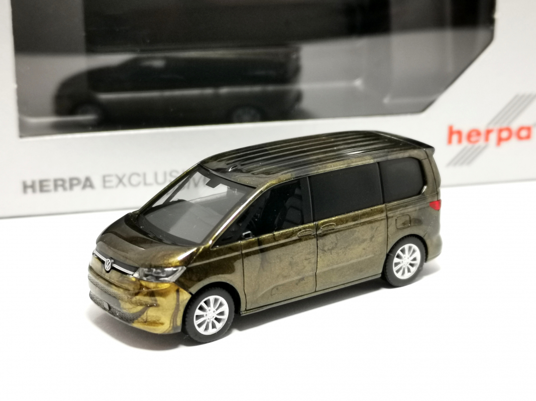 958981 VW Multivan, marmoriert Herpa Sommerfest 2025