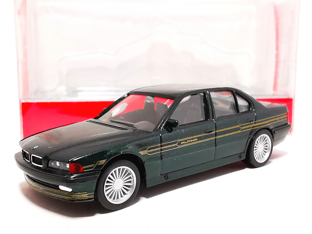 431200 BMW Alpina B12 5.7 (E38), grünmetallic Herpa