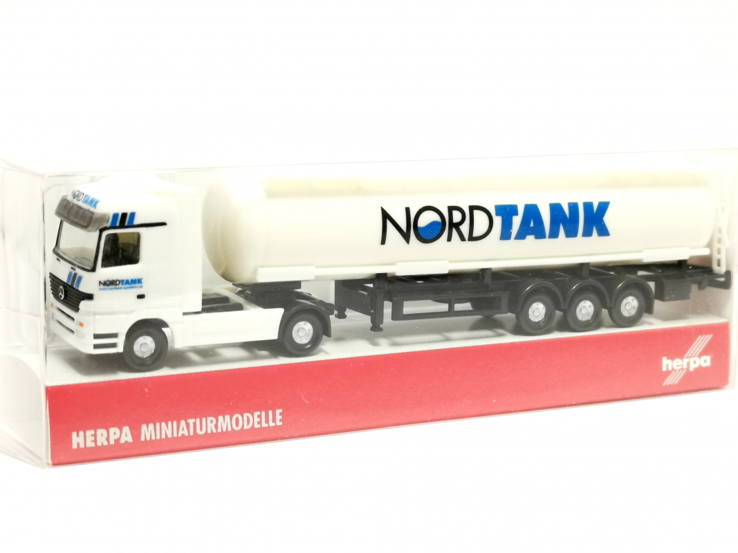 065405 Mercedes-Benz Actros LH Tank-Sattelzug "Nordtank" Herpa Achtung Maßstab 1:160