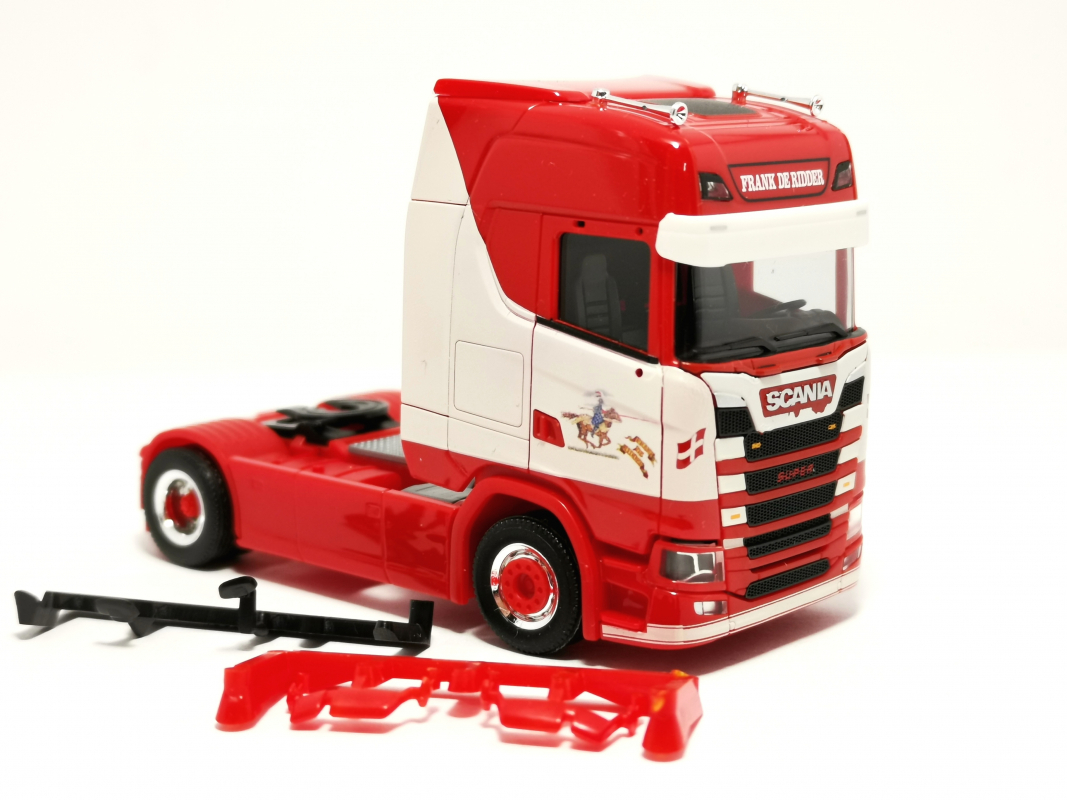 Scania CS20 HD Zugmaschine 2a "Frank de Ridder" (NL) Herpa