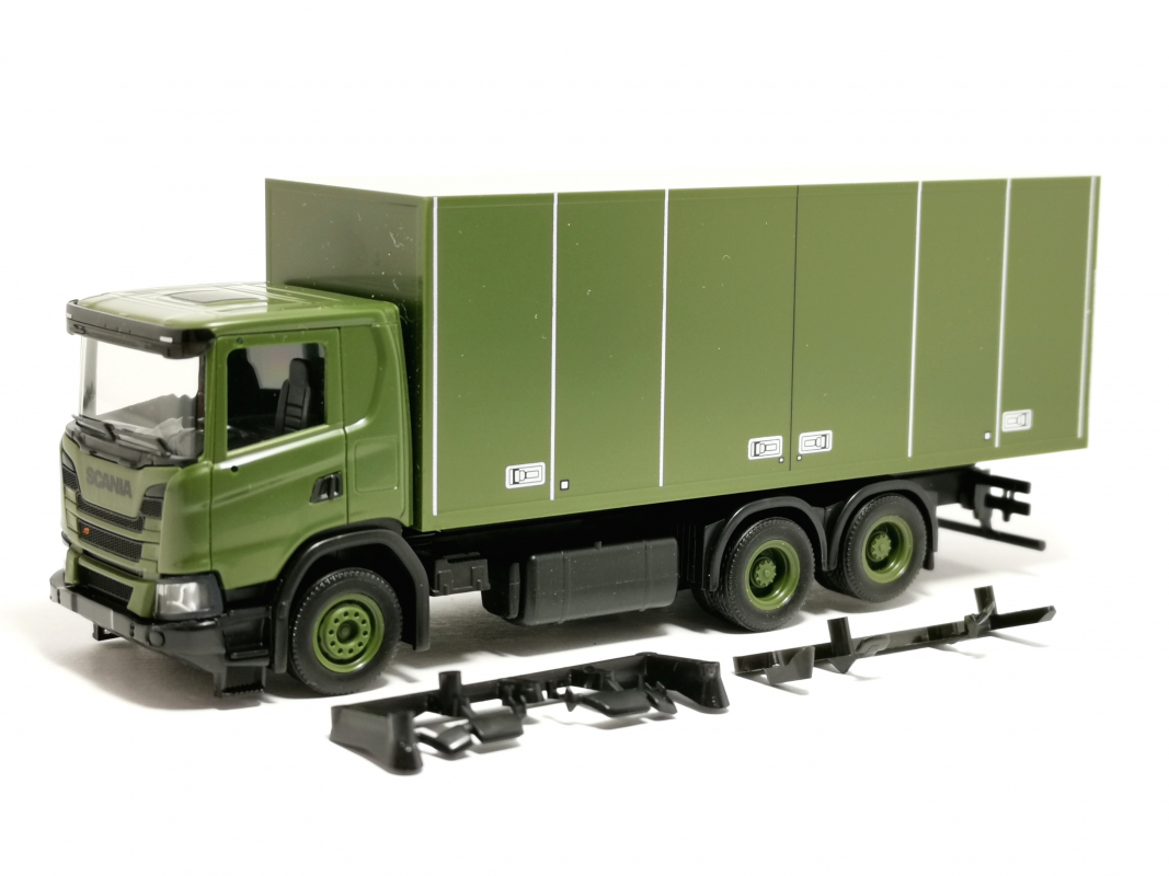 747226 Scania XT17 Koffer-LKW 3achs "Schwedische Armee" Herpa