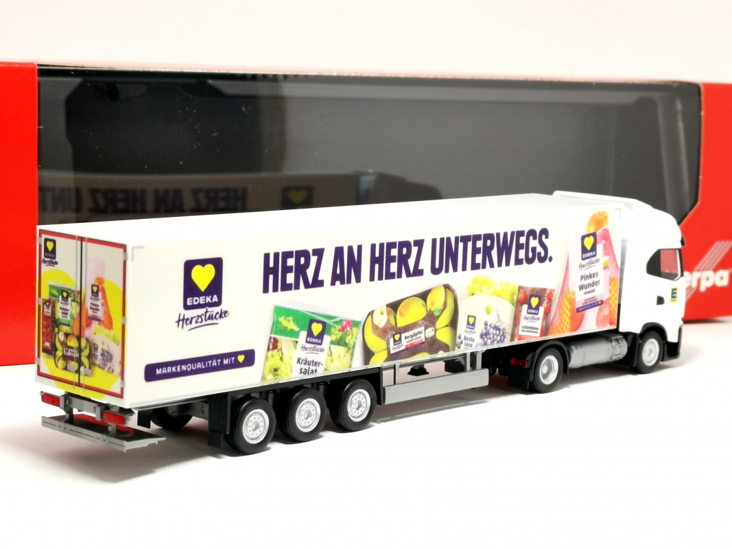 319027 Iveco S-Way Kühlkoffer-Sattelzug "Edeka - HERZ AN HERZ" Herpa
