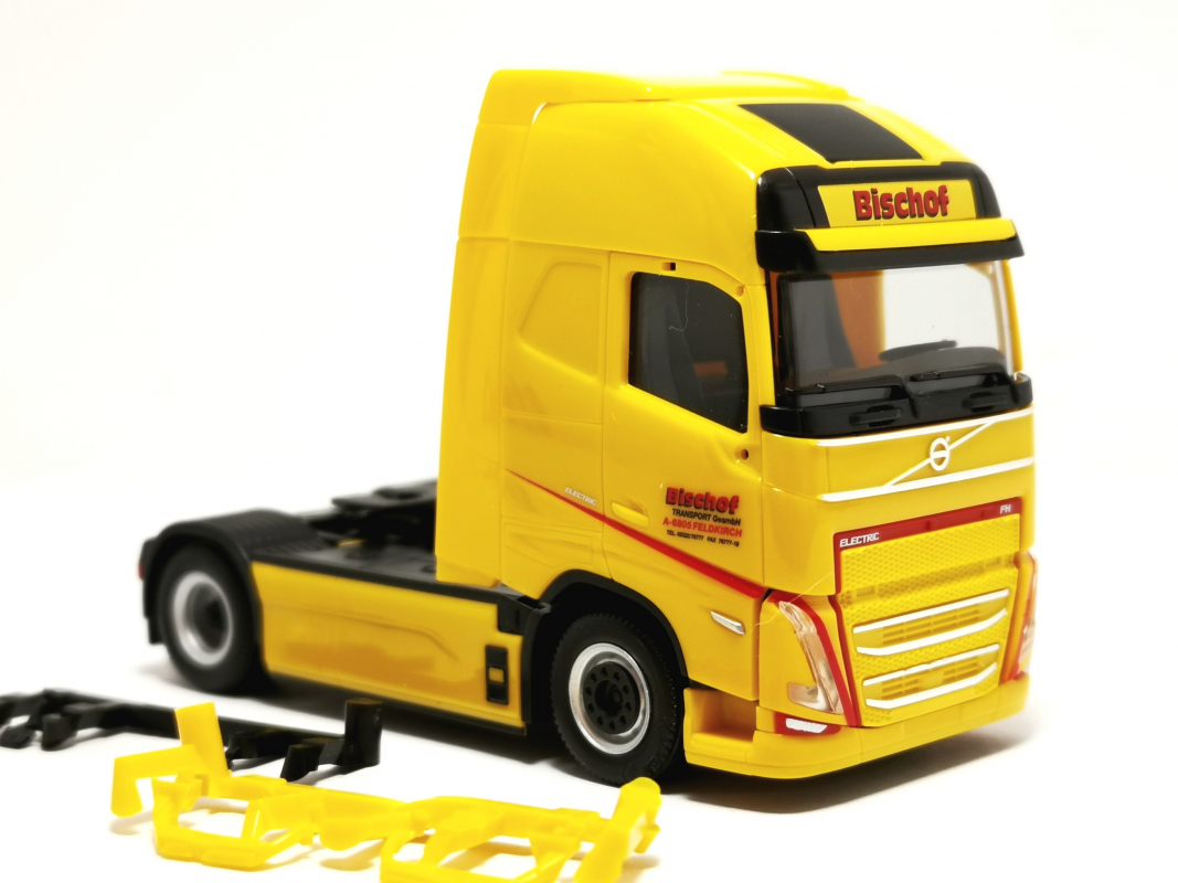 Volvo FH GL XL electric Zugmaschine "Bischof" Herpa