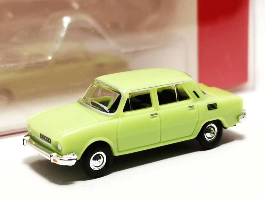 066570-003 Skoda 110L, lindgrün (Spur TT) - 1:120 - Herpa