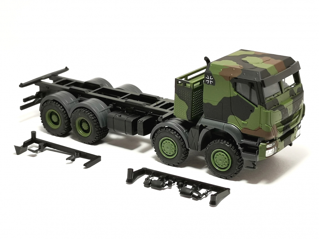 Iveco Trakker 8x8 Bundeswehr, Flecktarndesign Herpa