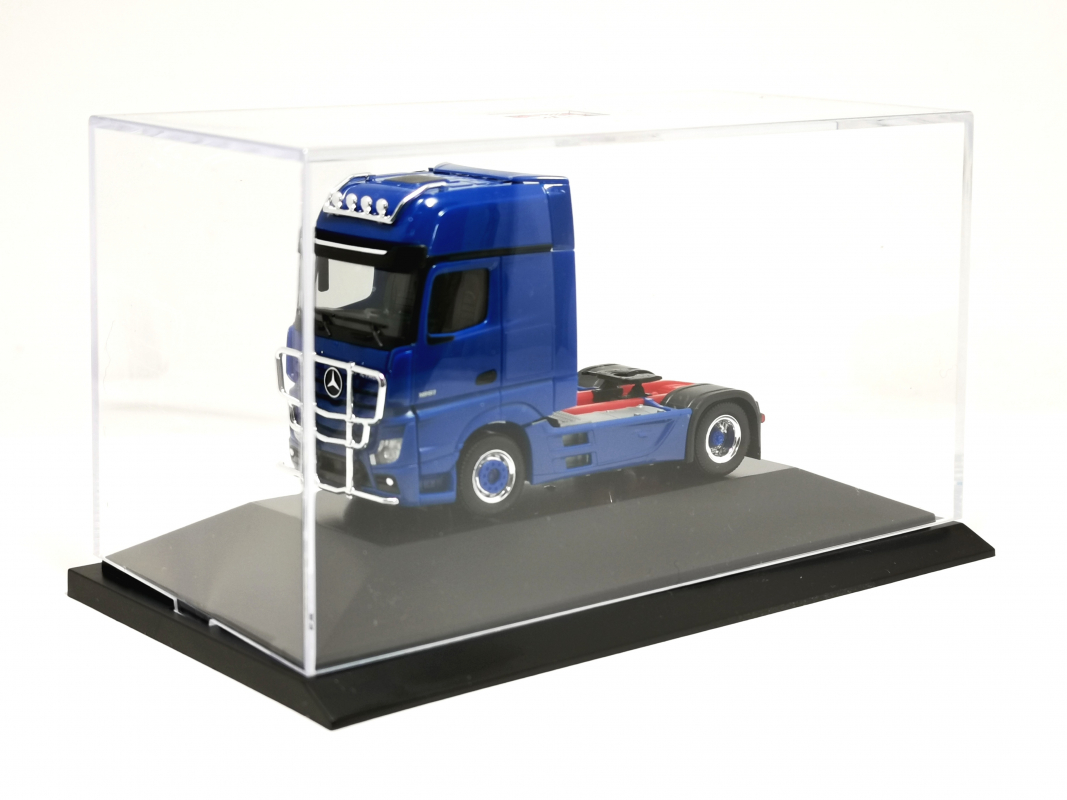 055246 PC-Vitrine Zugmaschine, Für die neuen Zugmaschinen Herpa