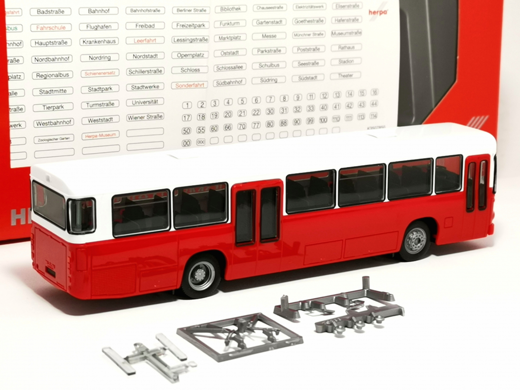319393 MAN Büssing SÜ 210 Stadtbus, rot/weiß Herpa