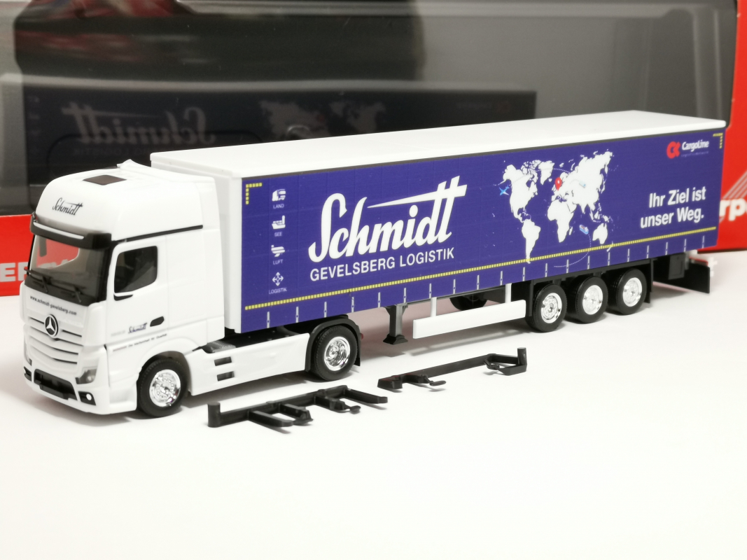 319362 Mb Actros Bigspace Gardinenplanen-Sattelzug "Schmidt Gevelsberg" Herpa