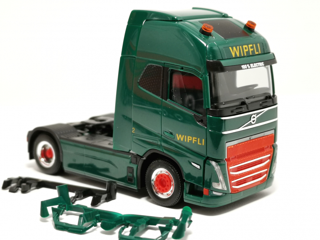 Volvo FH GL XL Electric Zugmaschine "Wipfli" Herpa