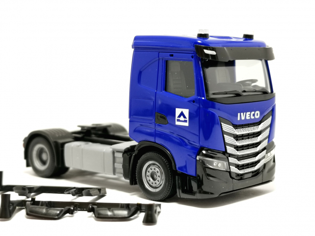 Iveco S-Way ND Zugmaschine "Hoch-Tief" Herpa