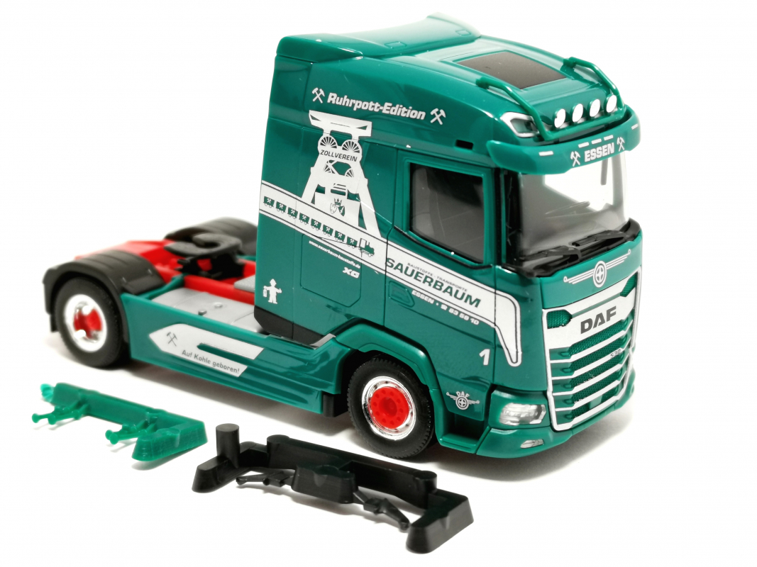 DAF XG Zugmaschine "Sauerbaum" Herpa