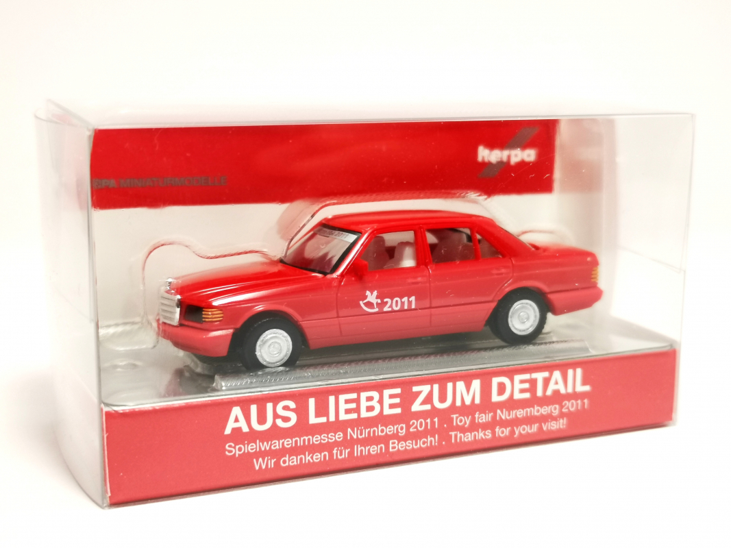 Mercedes-Benz 500 SEL 28.Spielwarenmesse 2011, rot Herpa - SALE
