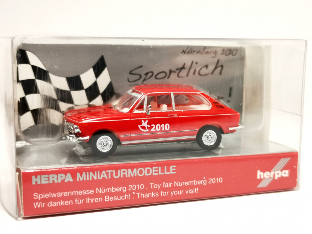 BMW 2002 Coupe, rot 27. Spielwarenmesse 2010 Herpa