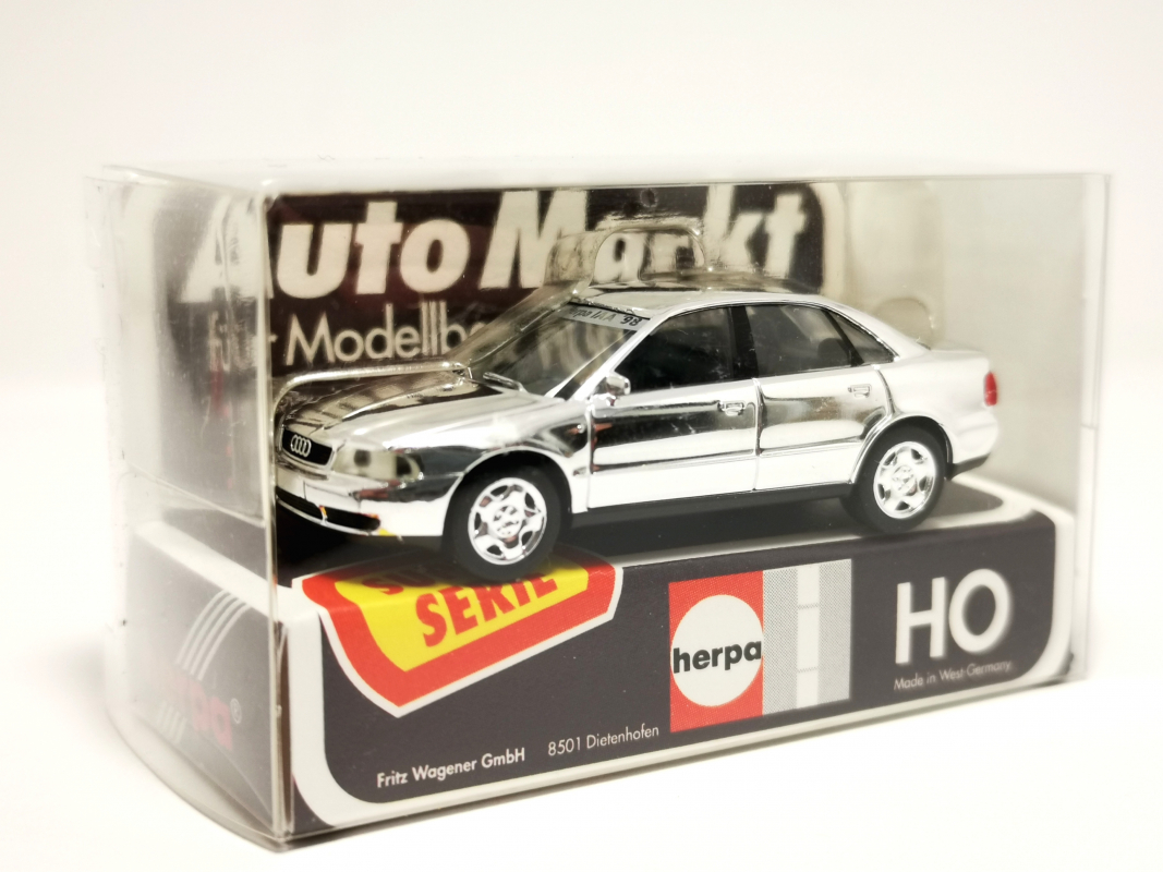 232432 Audi A4, chrom 15. Spielwarenmesse 1998 Herpa