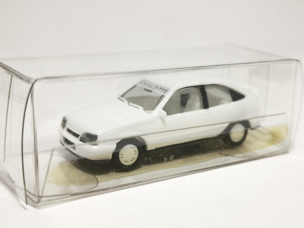 Opel Kadett GSi, weiß 2. Spielwarenmesse 1985 Herpa