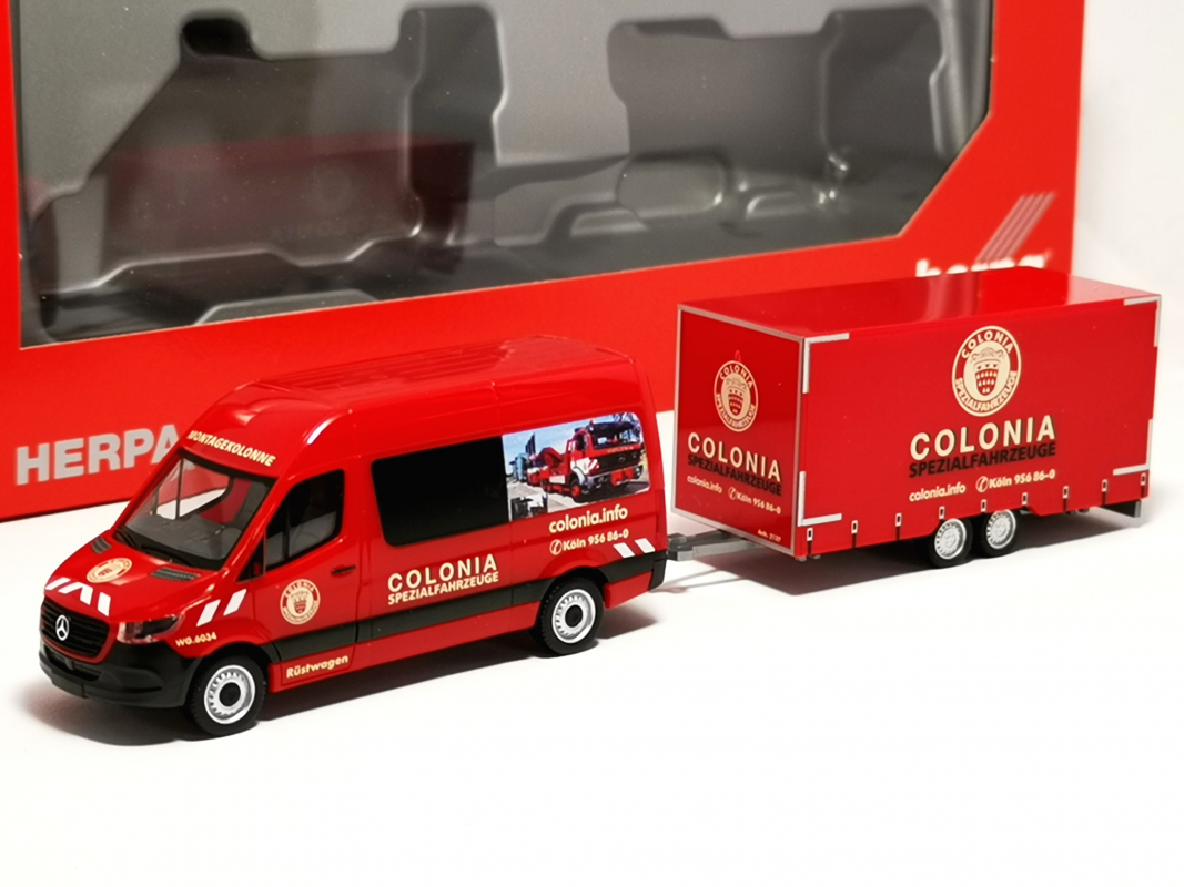 098618 Mercedes-Benz Sprinter '18 Halbbus Hochdach mit Tandemhänger "Colonia" Herpa
