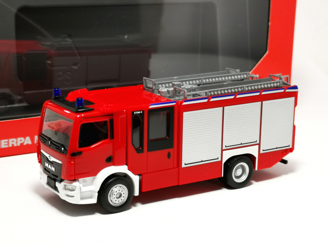 098601 MAN TGM CC Z-Cab "Feuerwehr" Herpa