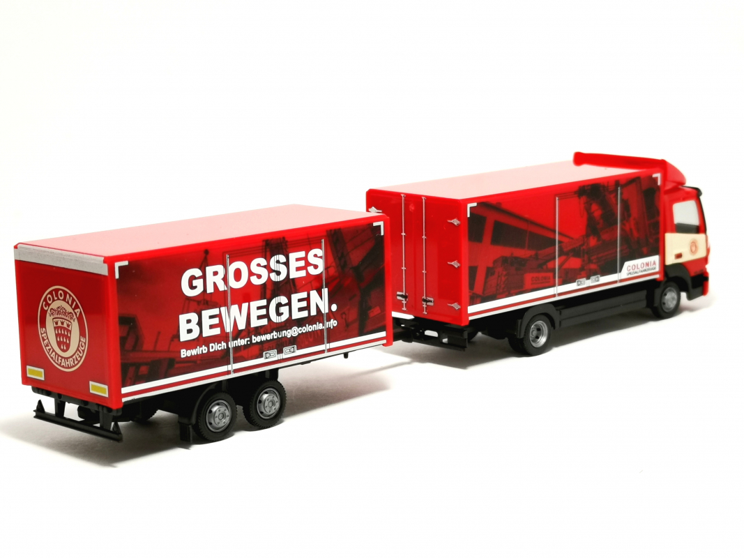 319744 Mercedes-Benz Atego 13 Koffer-Hängerzug "Colonia" Herpa