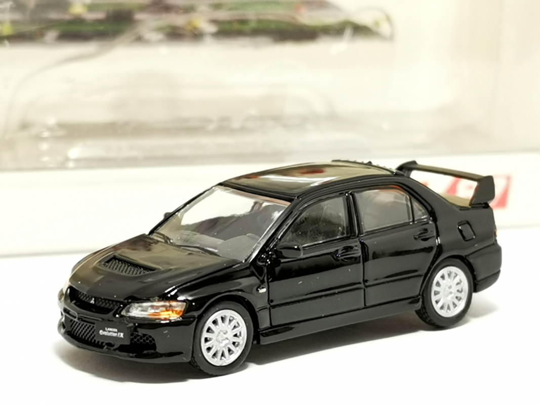 87MC000038 MicroCity: Mitsubishi Lancer Evo 9, schwarz