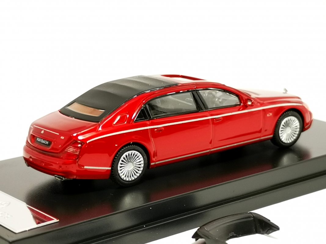 87MC000025 MicroCity: Maybach 62S, rot (2002-2013)