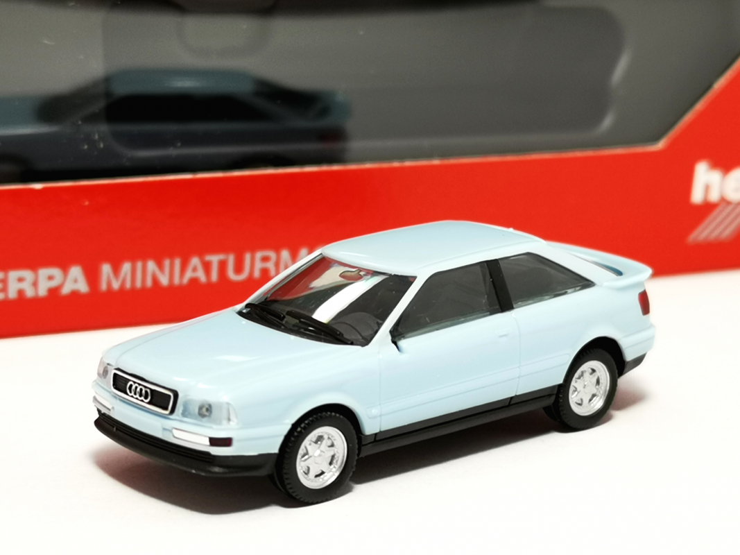 029018  Audi 90 Coupé, gulfblau Herpa