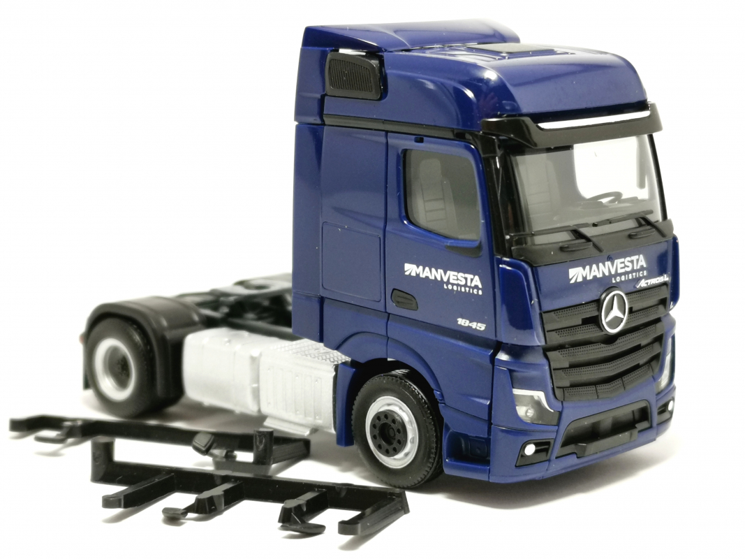Mb Actros '18 L Bigspace Zugmaschine "MANVESTA" Herpa