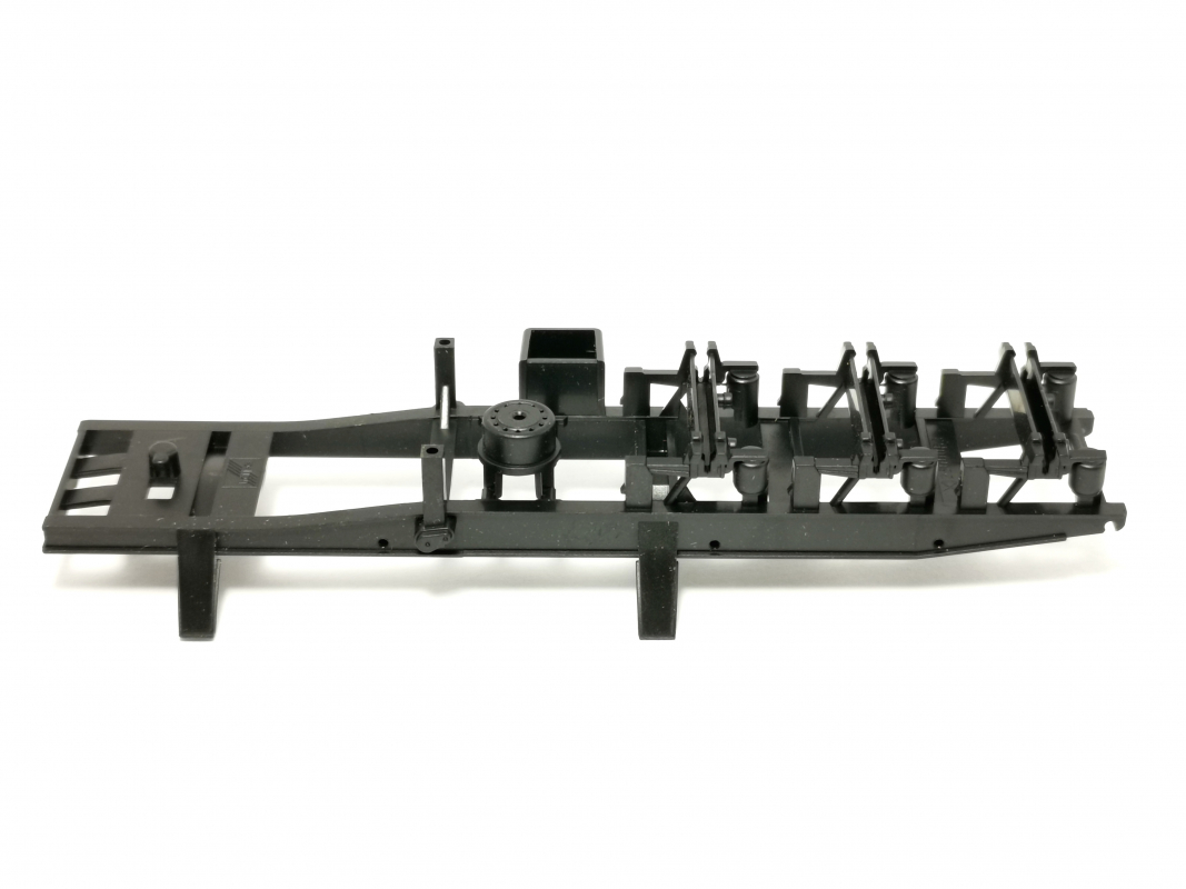 Fahrgestell Silo 42m³ 3a , schwarz Herpa C260