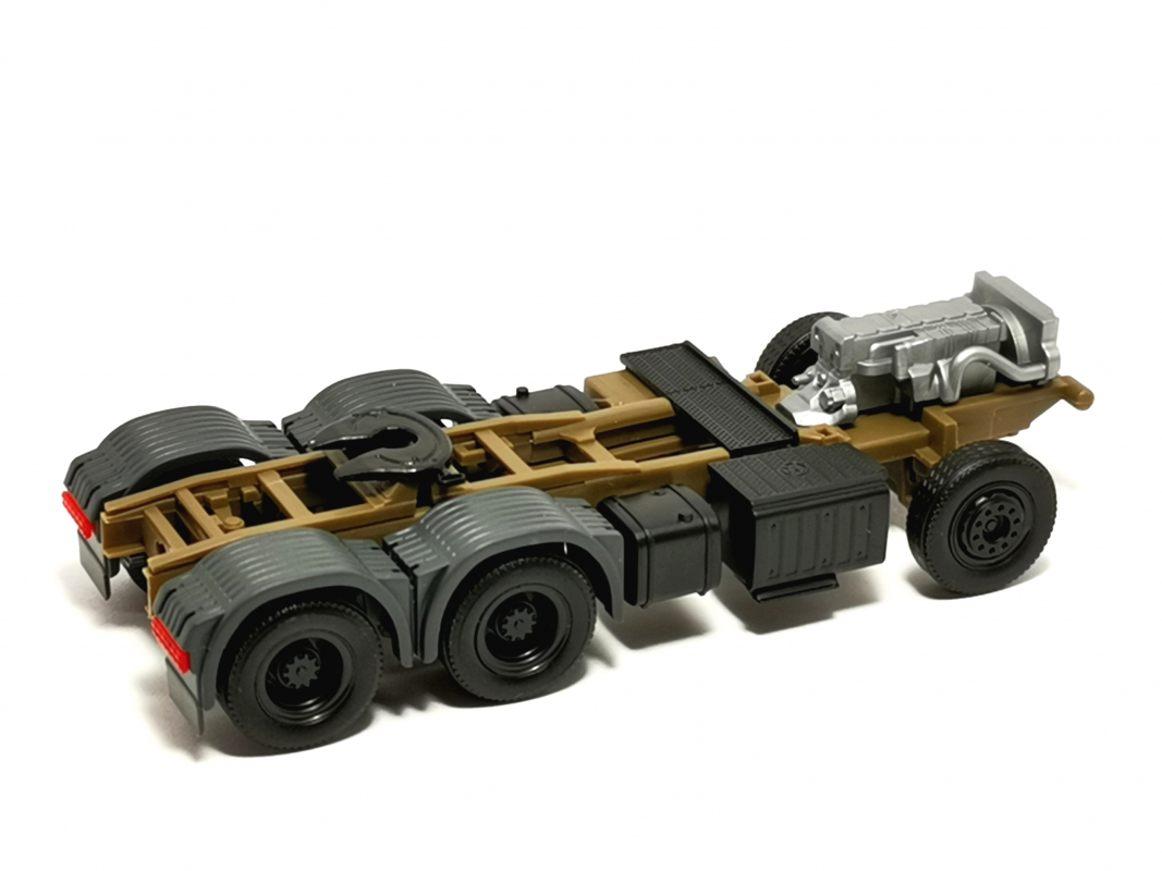 MB Fahrgestell 6x4 braun/schwarz Herpa 028