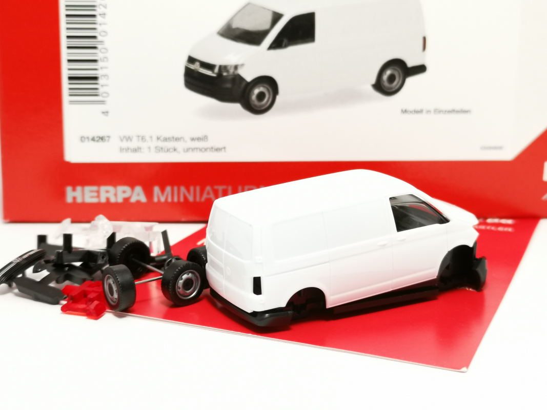 Preview: 014267 Volkswagen (VW) T6.1 Kasten, weiß (1 Stück) Herpa
