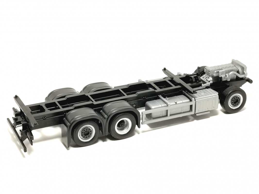 7,45m Fahrgestell für Mercedes-Benz, schwarz Herpa 355