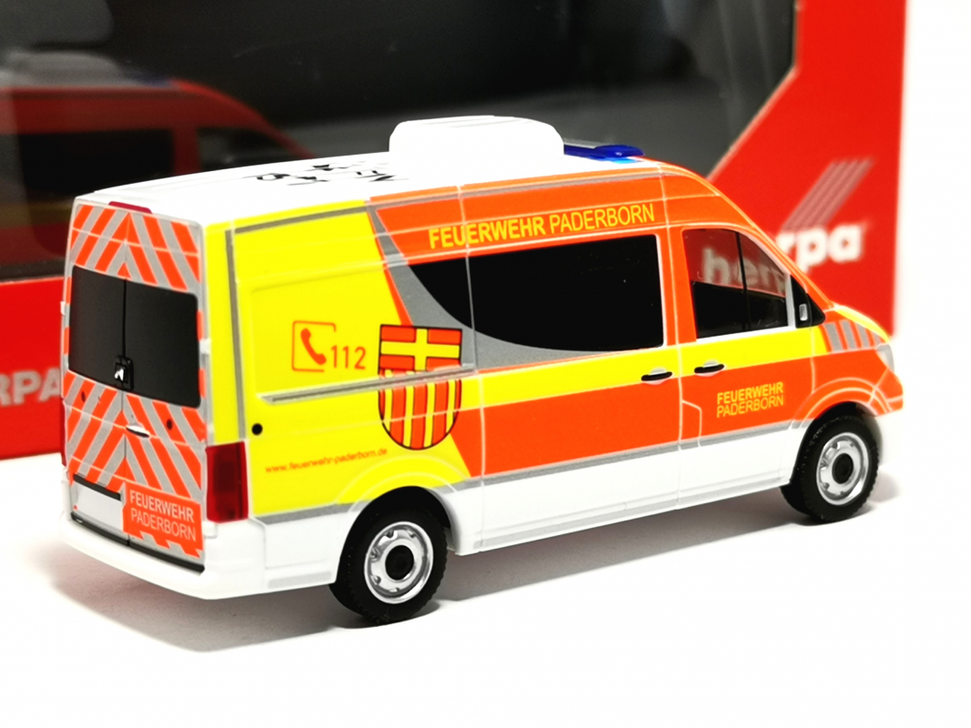 Preview: 098816 MAN TGE Halbbus Hochdach "Feuerwehr Paderborn" Herpa