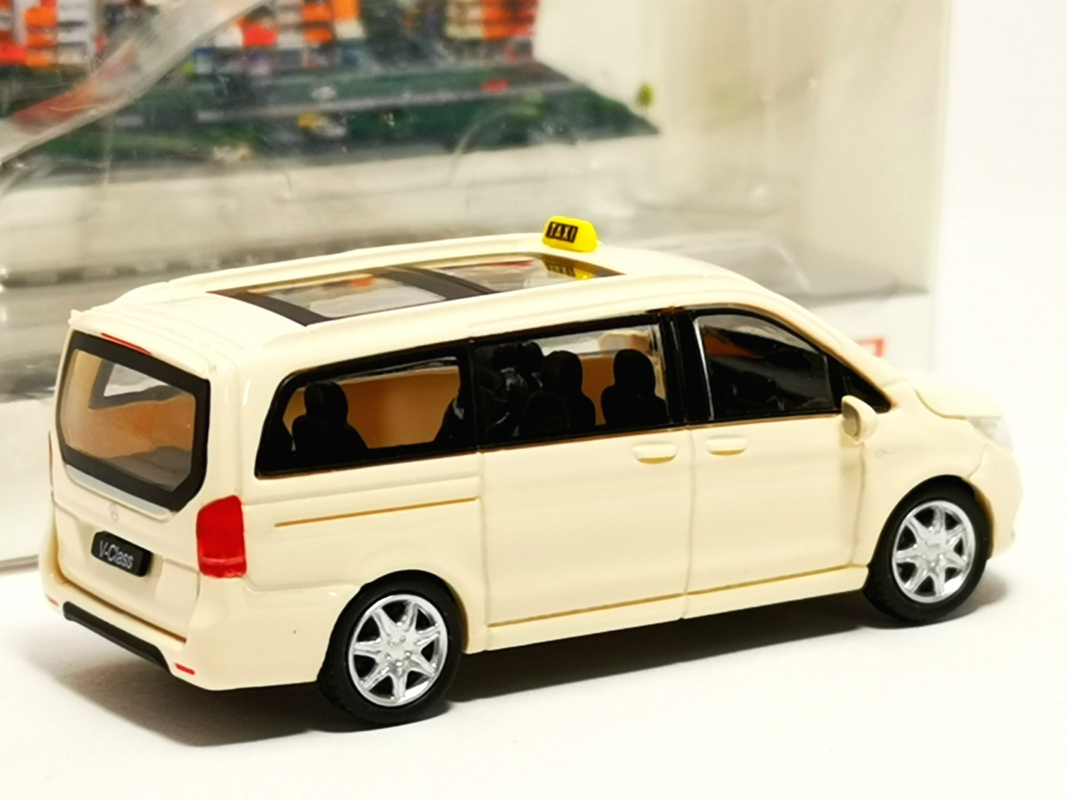 Preview: 110776 MicroCity: Mercedes-Benz V-Klasse "Taxi" - SALE - B4