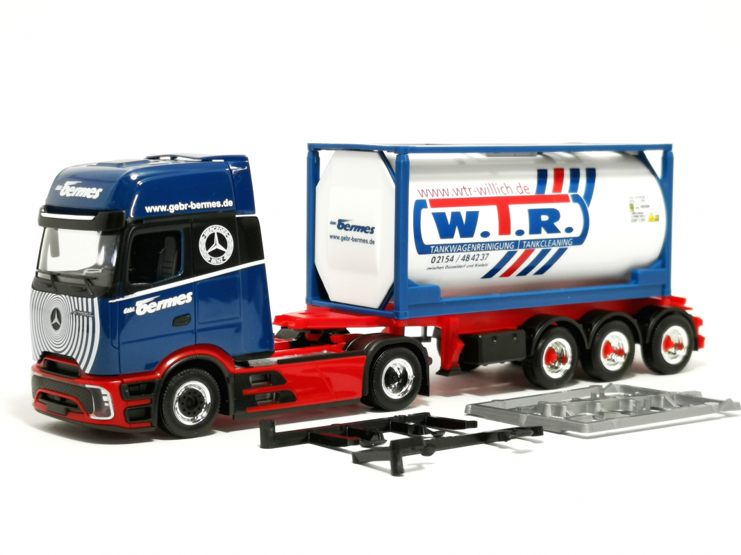 320443 Mercedes-Benz Actros L ProCabin Gigaspace 20ft Tankcontainer-Sattelzug "Bermes" Herpa